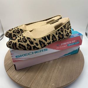 NWOT Skechers Cleo Cloth Leopard Flats Size 7.5